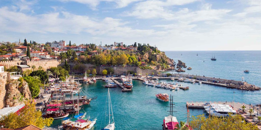 Antalya Akev Üniversitesi